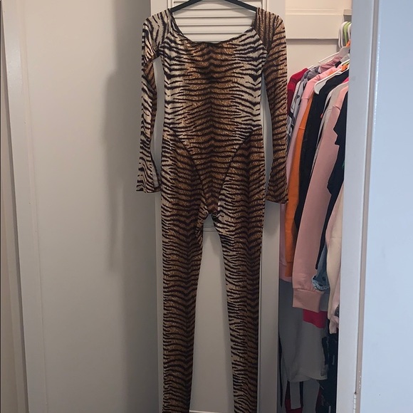 Leopard Jumpsuit - Picture 2 of 4